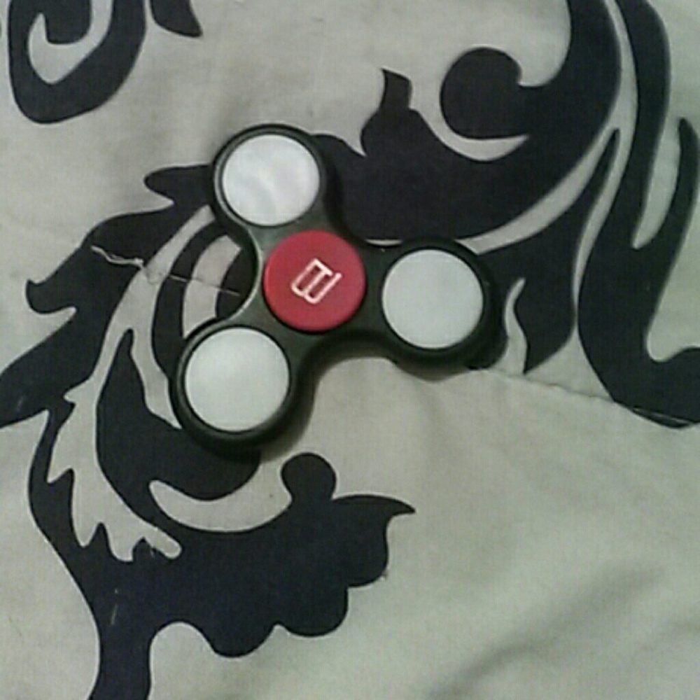 Fidget Spinners - Picture 2 of 3